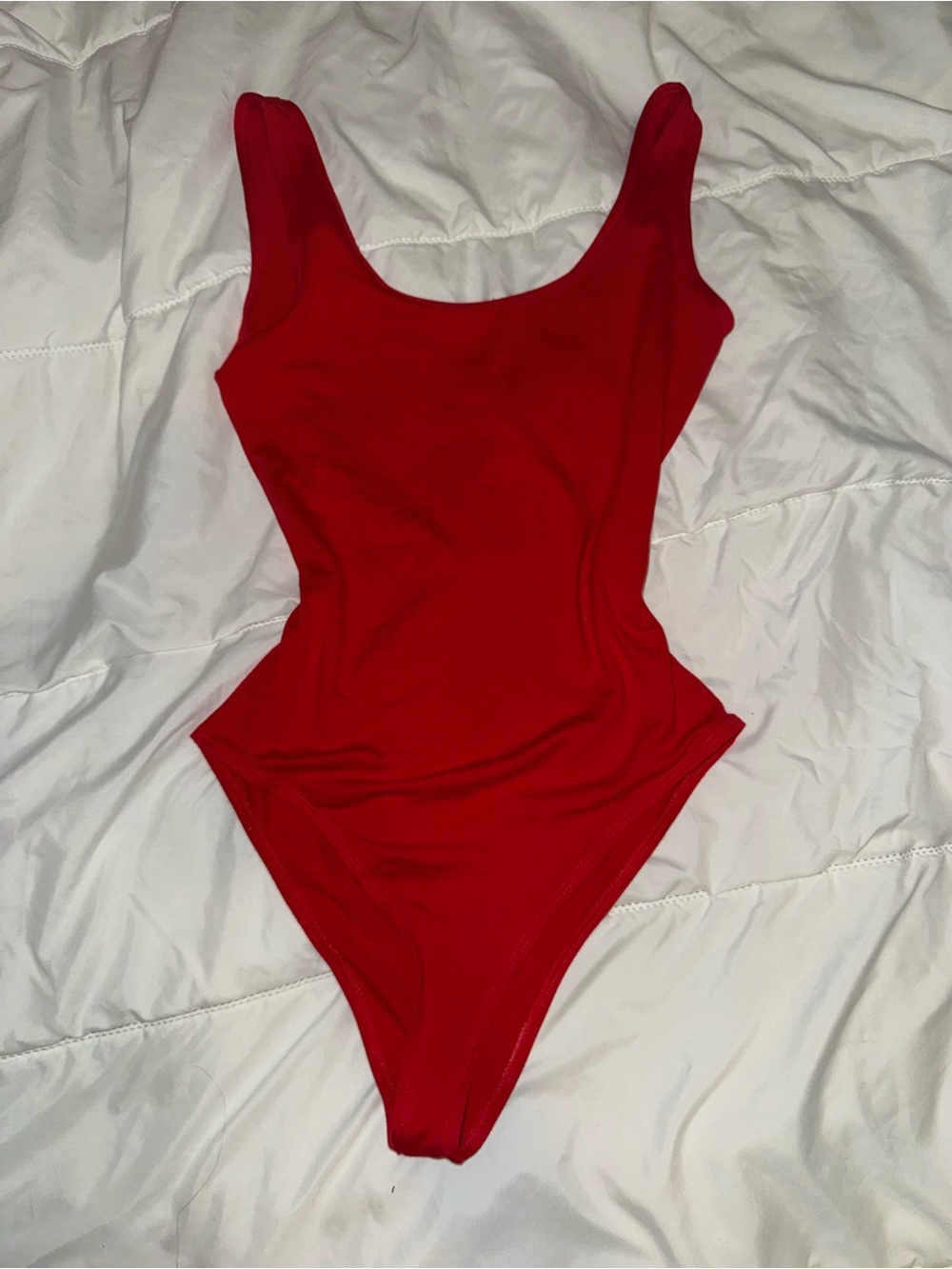 Red Scoop Neck Bodysuit (it’s giving Baywatch!) ❤️🔥
